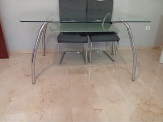 Mesa de Comedor de Cristal y Metal