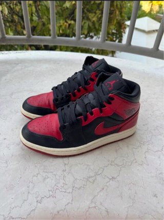 Nike Air Jordan 1