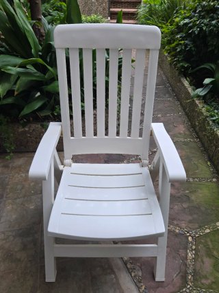 Silla de Exterior de Plástico( Perfecto estado)