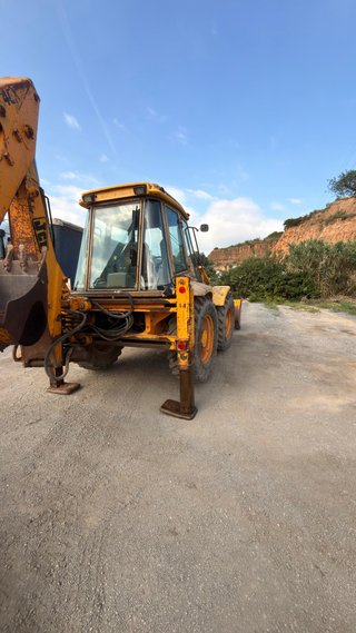 Retroexcavadora JCB 4CX