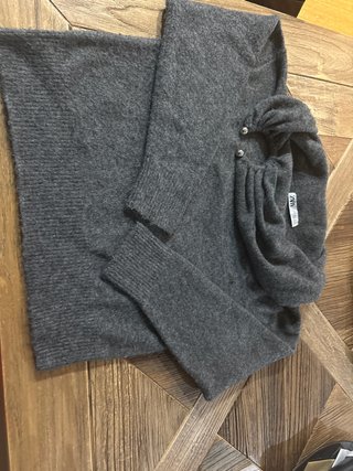 Jersey de lana gris Zara