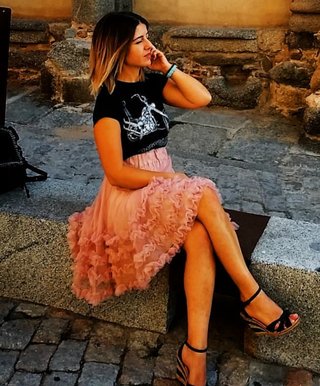 Falda de tul con volantes