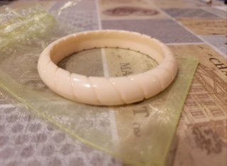 Bracciale rigido bianco panna