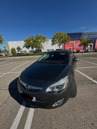 Opel Astra 2010