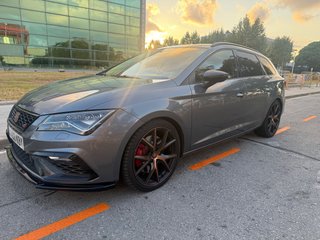 SEAT Leon cupra st300