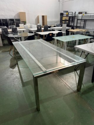 Mesa de Comedor con Sobre de Cristal