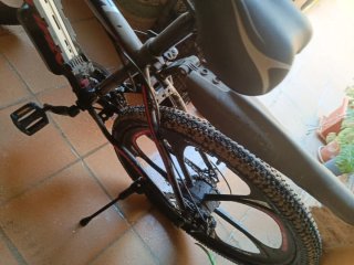 Bicicleta Eléctrica de Montaña