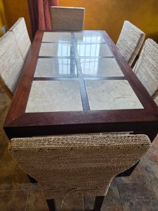 Mesa de Comedor de Madera y Mármol