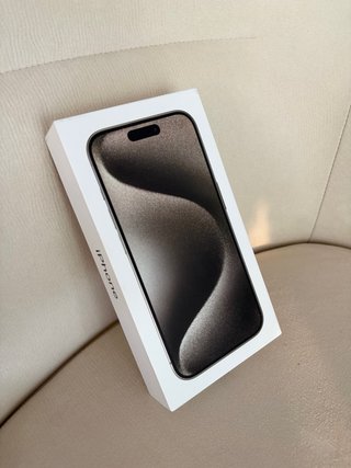 Caja iPhone 15 Pro