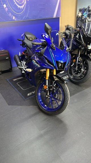Yamaha R125 2026 – Deportividad pura
