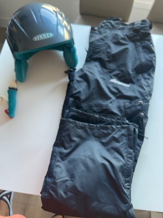 Pantalones y Casco de Esquí