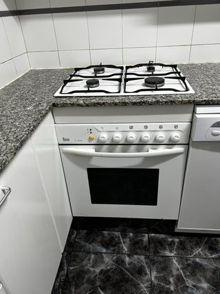 Horno y Encimera de Gas Teka