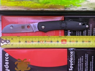 Navaja Spyderco N690Co