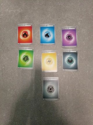 Set di 7 Carte Pokémon Energia Base
