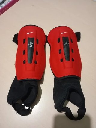 Espinilleras Nike Infantiles Talla L Rojas