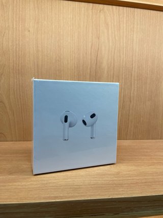 AirPods