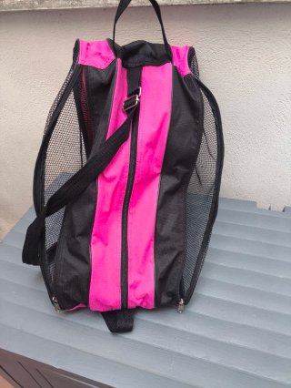 Bolsa Deportiva Negra y Rosa para patines