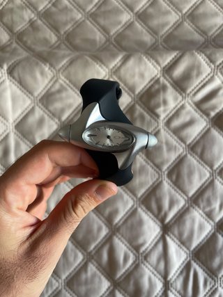Reloj Oakley Torpedo Gris y Negro