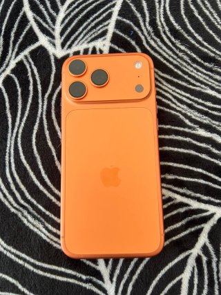 iPhone 17 Pro Max Naranja