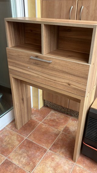Mueble Escritorio con Estantes