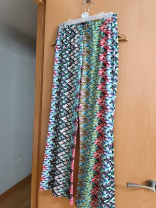 Pantalón de campana estampado multicolor