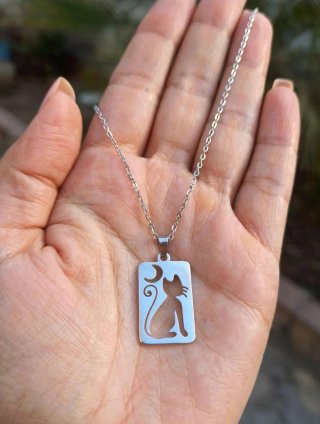 Collar de Acero Inoxidable con Gatito