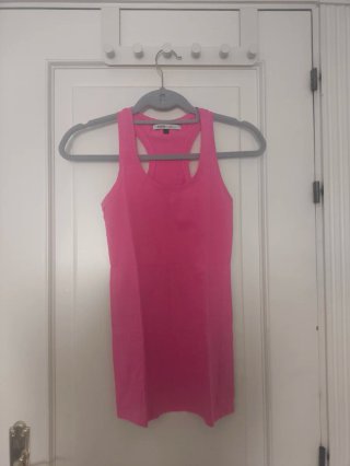 Camiseta de tirantes rosa Bershka