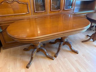 Mesa de comedor grande extensible