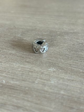 2 Clips Pandora Corazones
