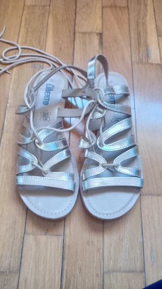 Sandalias Doradas