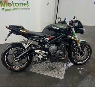 Triumph Street Triple 660s A2