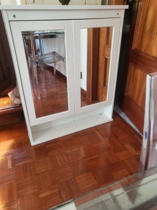 Armario de baño con espejo