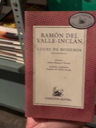 Libro luces de Bohemia colección Austral
