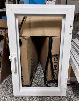 Ventana aluminio abatible 50 x 80