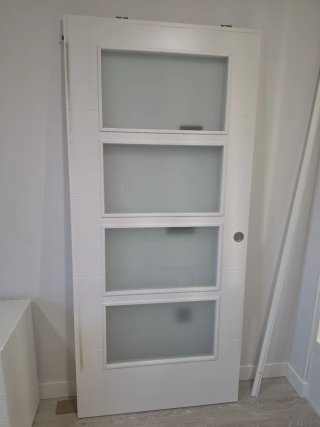 Puerta Corredera de Madera Blanca