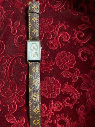 Reloj Louis Vuitton