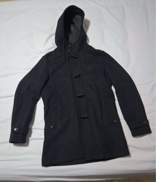 Parka azul con capucha