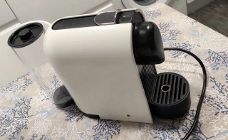 Cafetera Nespresso Blanca