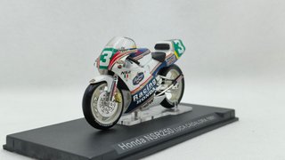 Modellino MotoGP Honda NSR250 - Luca Cadalora 1991