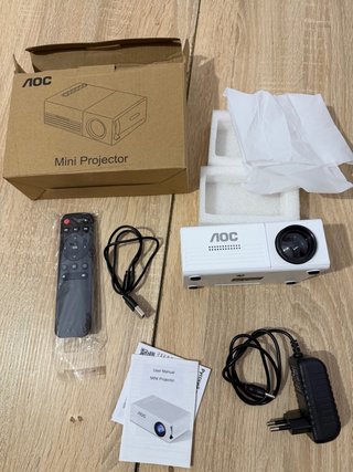 Mini Proyector AOC