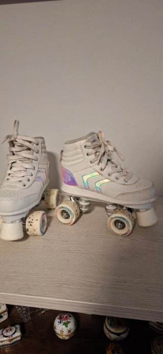 Patines de cuatro ruedas blancos n 34