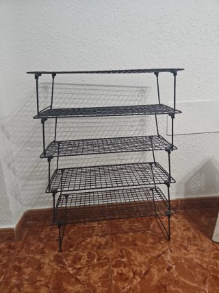 Zapatero de metal con 5 baldas