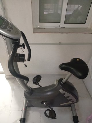 Bicicleta Estática BH Fitness Rhyno