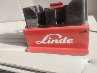 Cargador para Transpaleta Eléctrica Linde mt12