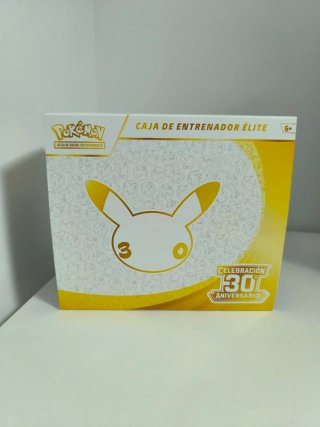 ETB Pokémon 30 Aniversario Abierta