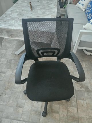 Silla de oficina ergonomica negra
