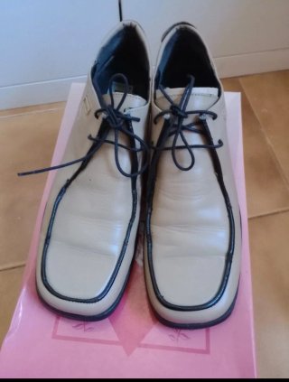 Zapatos de cordones Fluchos beige