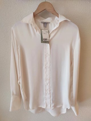 Camisa de satén blanca H&M