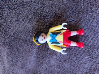 Figura Disney de Huevo Kinder