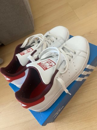 Zapatillas Adidas Stan Smith Blancas y Rojas